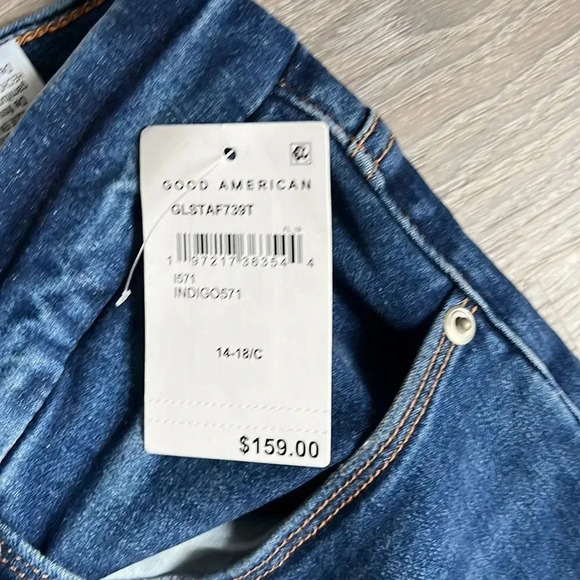 NEW Good American Good Legs Straight Jeans - Picture 5 of 12